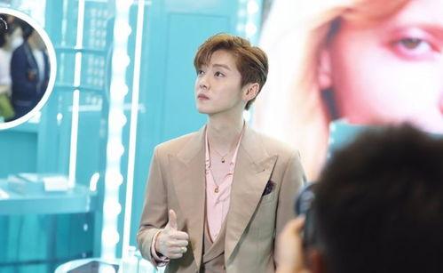 圈内爆料李小璐和罗晋,娱乐圈新恋情引热议 第2张 圈内爆料李小璐和罗晋,娱乐圈新恋情引热议 第2张